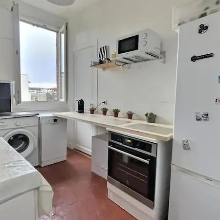 2 Pieces De Charme Au Dernier Etage Sur Jardin. Apartment Boulogne-Billancourt
